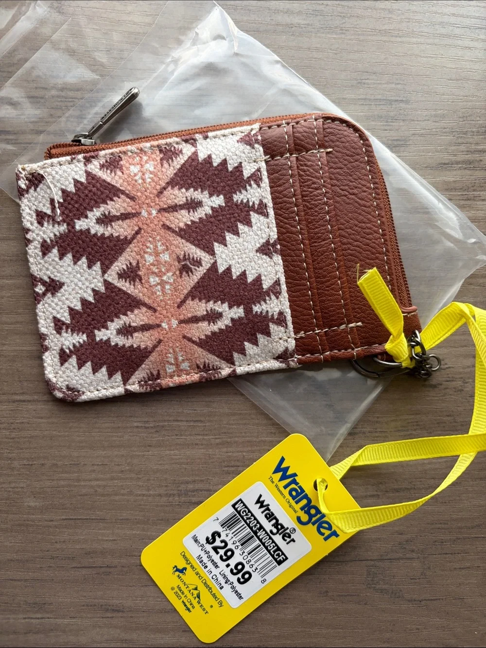 NWT Wrangler Brown Southwestern Print Mini Zip Card Case